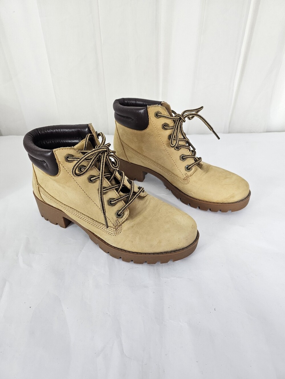 ALDO Mutignano Light Yellow Nubuck Ankle Boots - Timberland Style Size 7.5